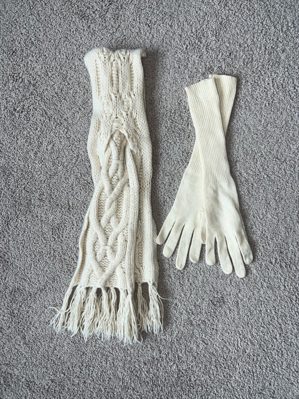 Banana Republic Cashmere Cream Cable Knit Scarf and Matching Gloves